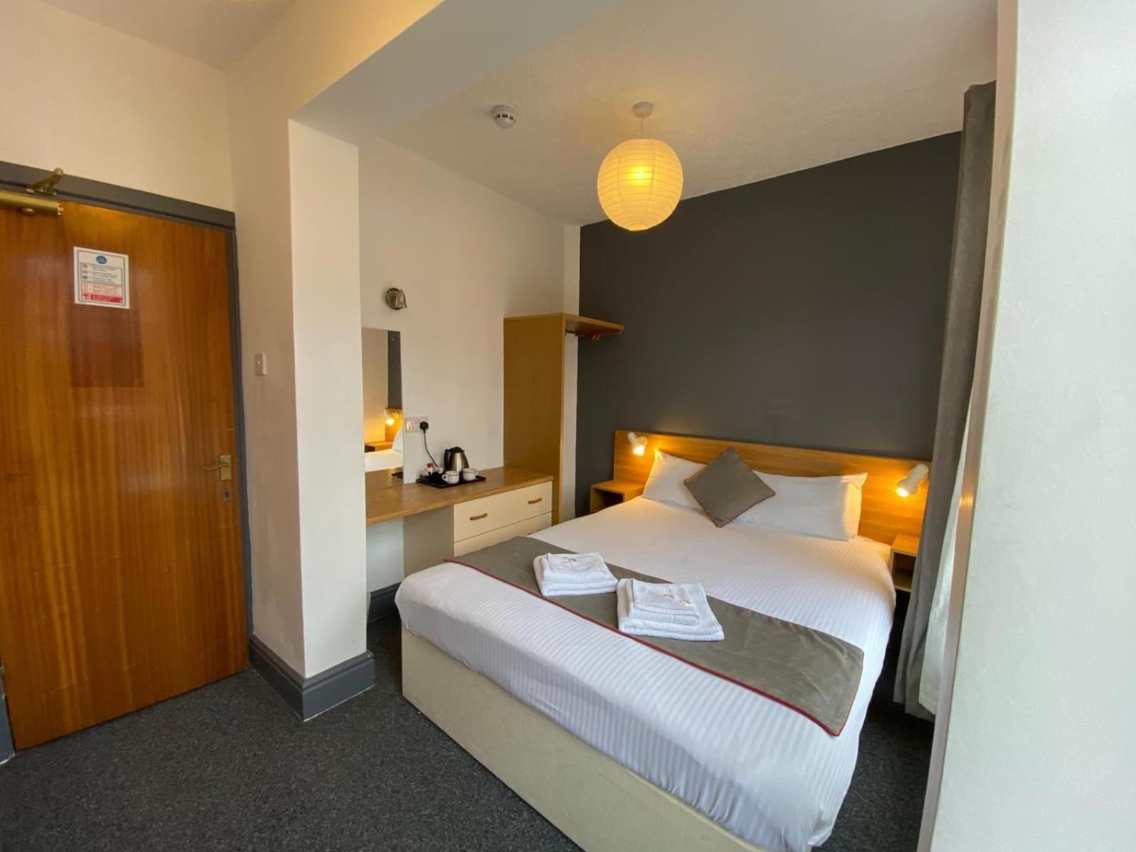 Alumhurst Hotel Blackpool Buitenkant foto